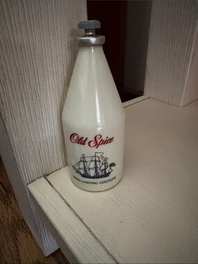 Vintage Old Spice Long Lasting Cologne-
4.25 oz - Shulton Inc Wayne NJ